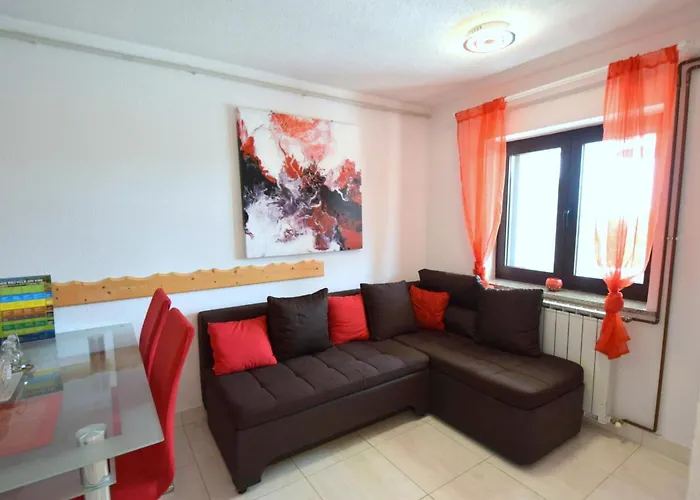 Zrinka 1 By Interhome Omišalj