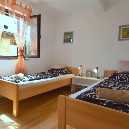 Zrinka 1 By Interhome * Omisalj