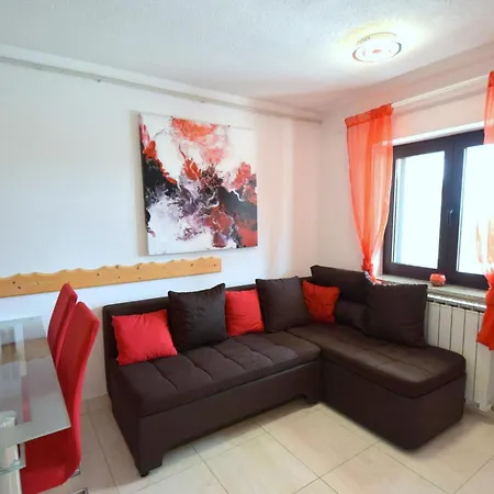 Zrinka 1 By Interhome Omišalj