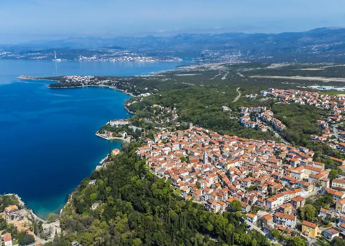 Zrinka 1 By Interhome Omišalj