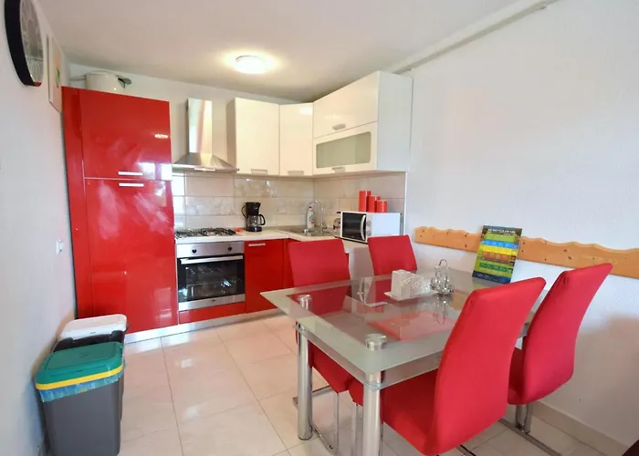 Zrinka 1 By Interhome * Omišalj